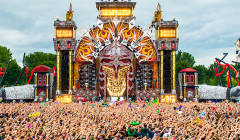 16 dj's maken meer dan hardstyle