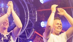 D&R