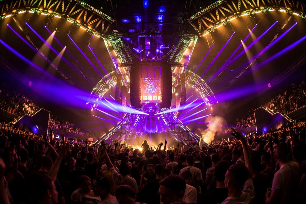 qapital-stage