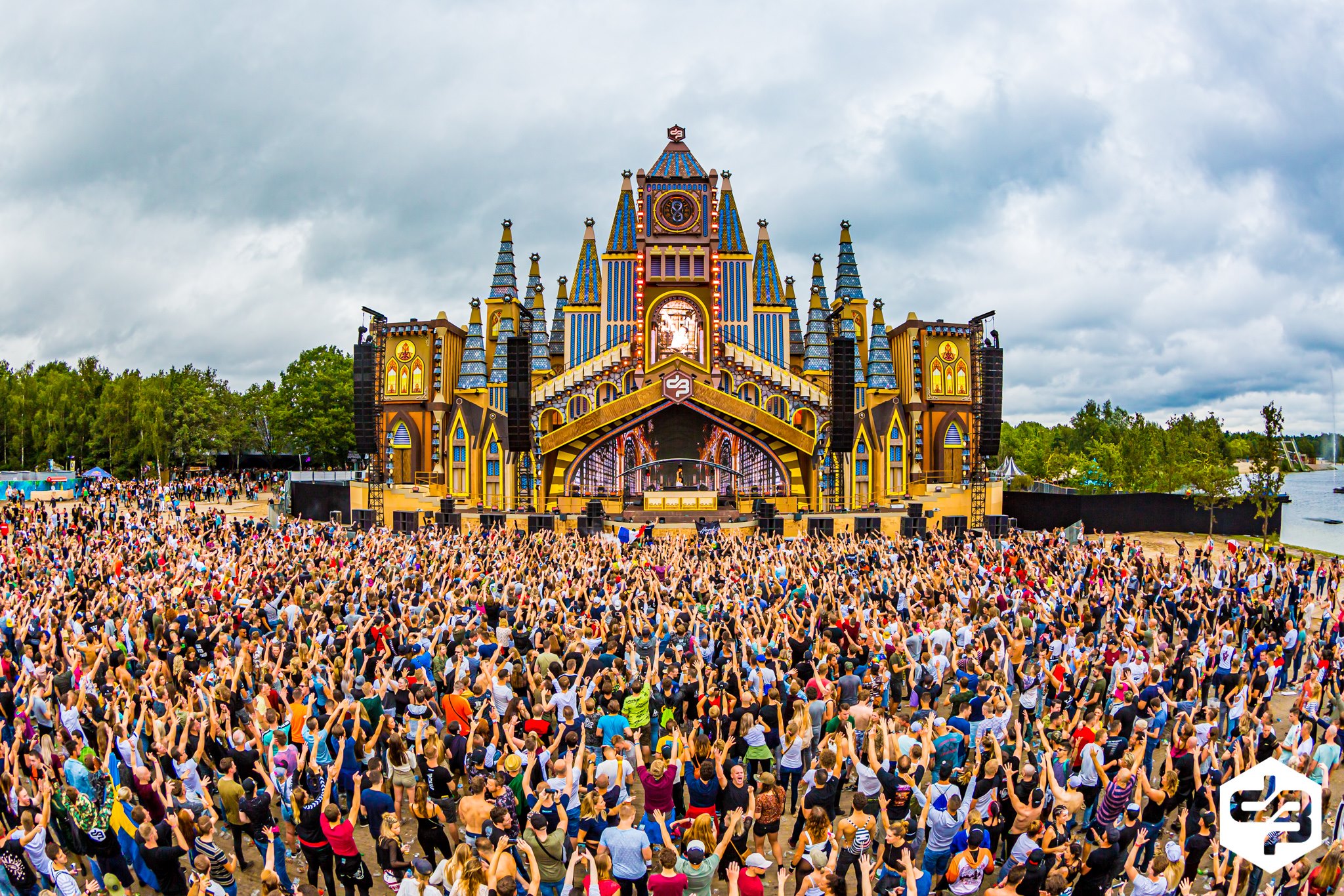 Decibel 2019 was een muzikale metamorfose uit het B2S boekje Hard News