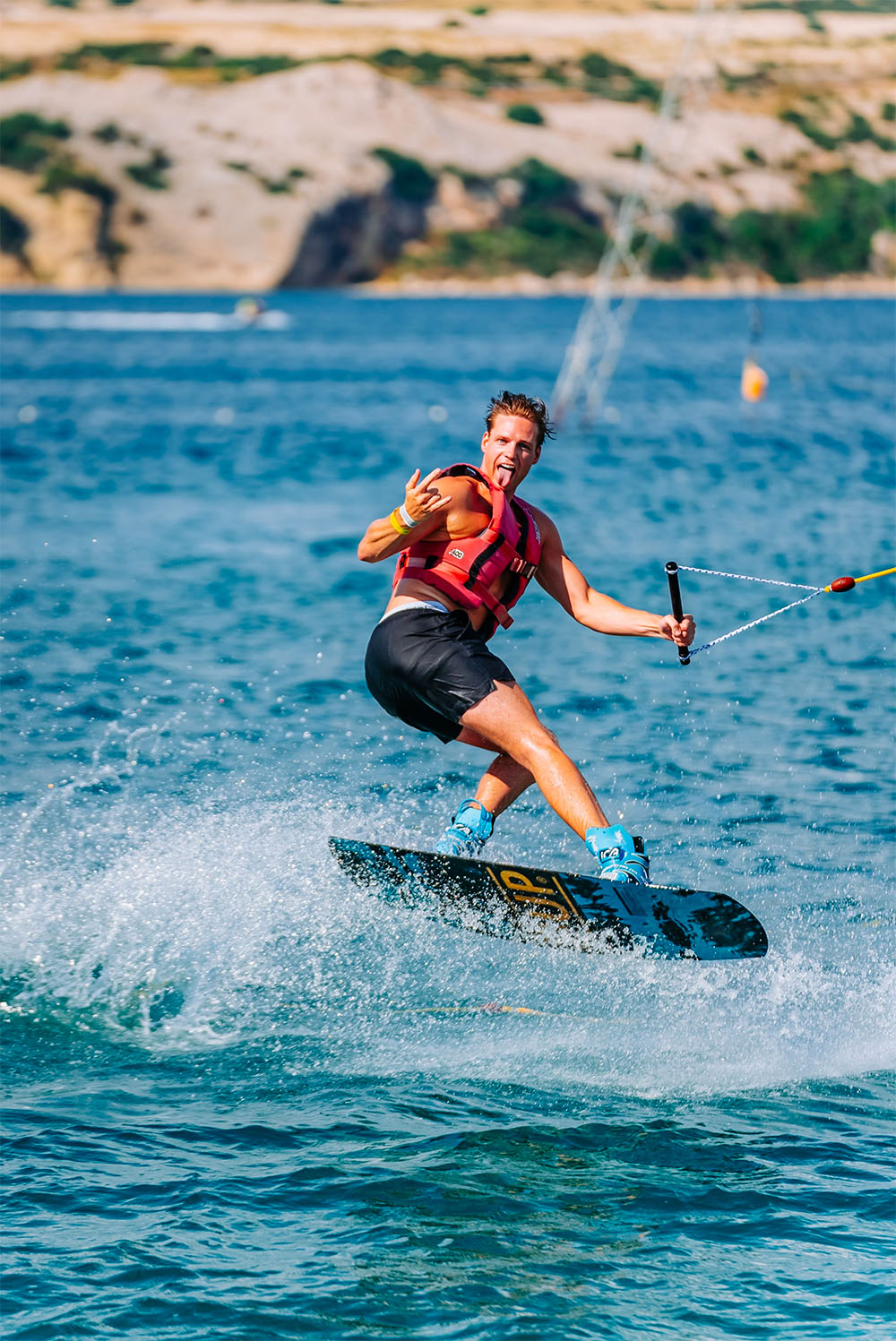 Dropzone geeft een vakantie weg van €8.000 en jij kunt deze winnen