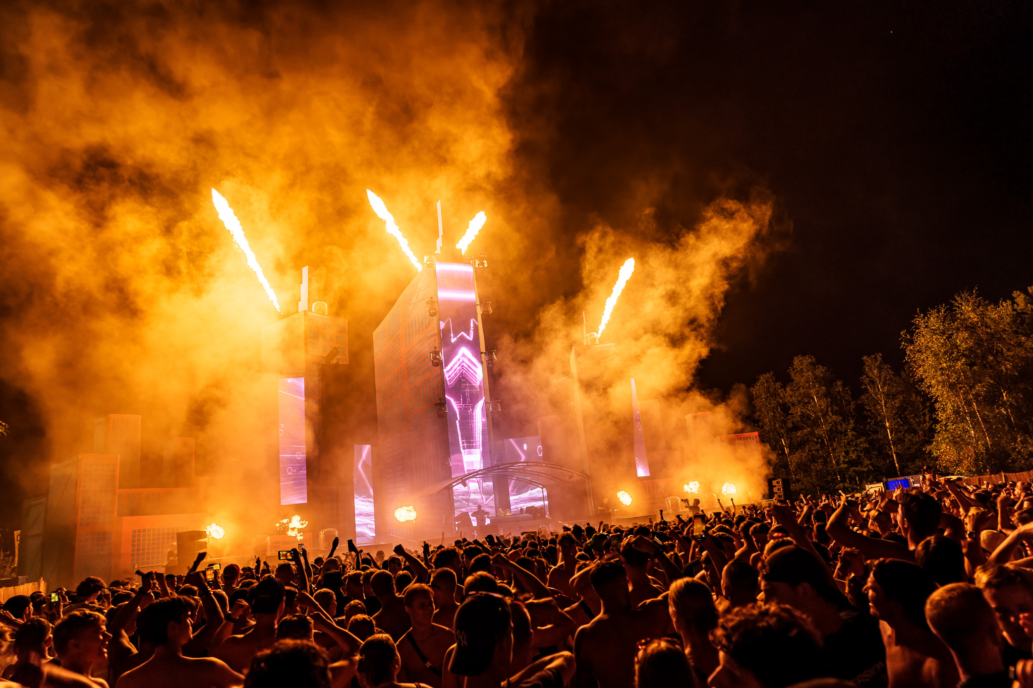 Enter the raging city dit was de zaterdag van Decibel outdoor 2023