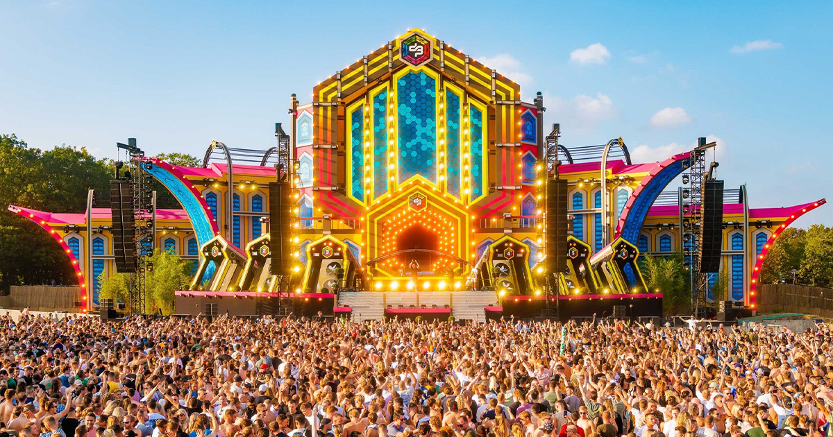 Enter the raging city dit was de zaterdag van Decibel outdoor 2023