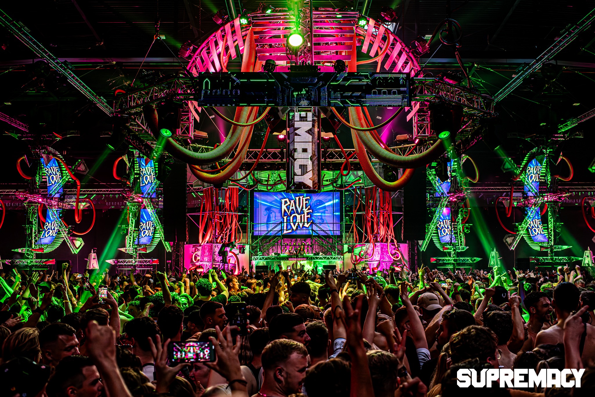 Supremacy 2023 rave love stage